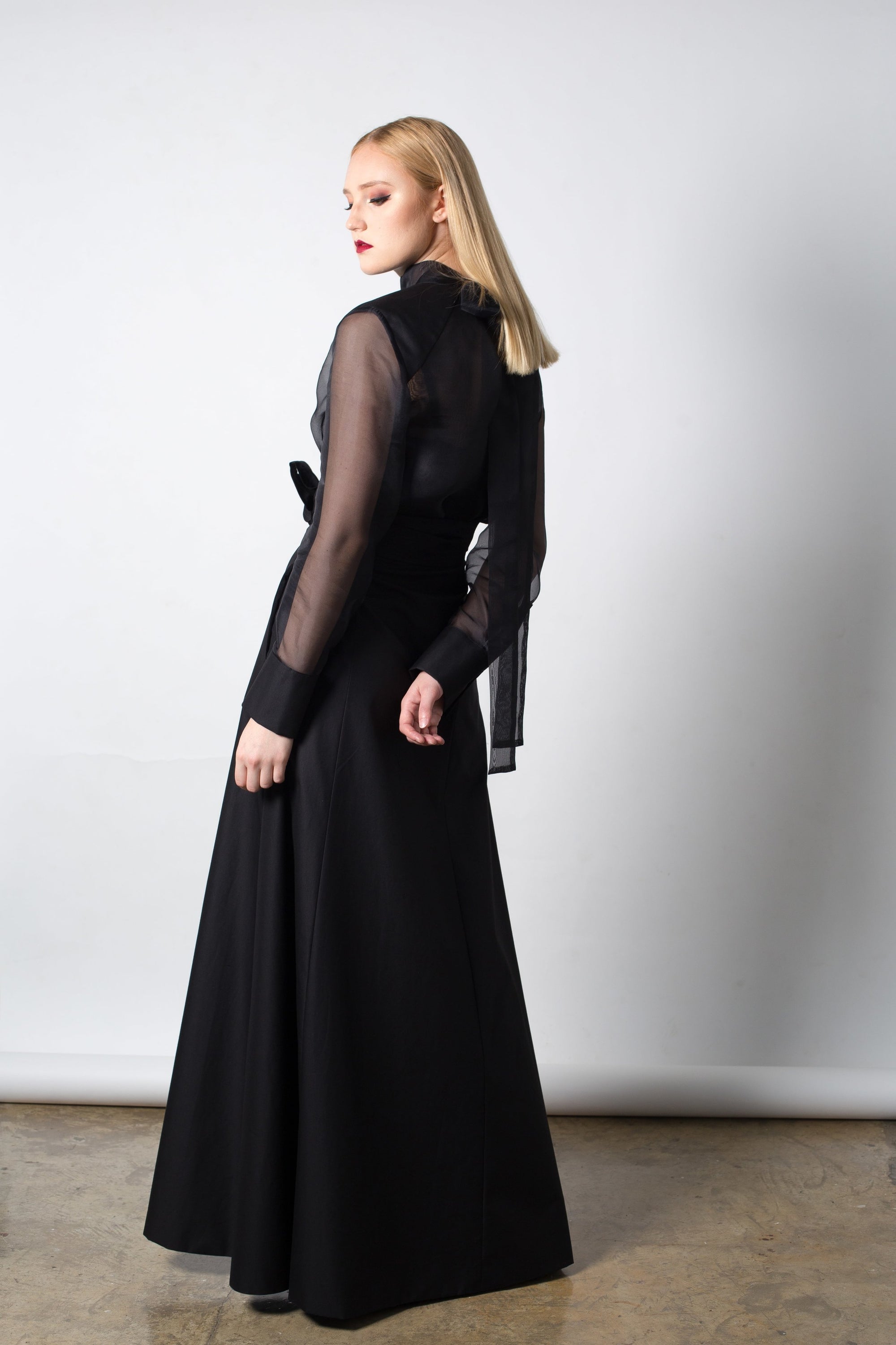 Stand collar blouse with gathered front in black organdy